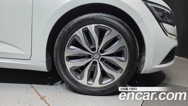 Renault Korea SM6 2.0 GDe LE 2016 — фото 21