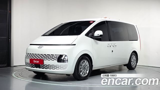 Hyundai Staria L3.5 Tourer 11-Seater Modern 2025 — фото 1