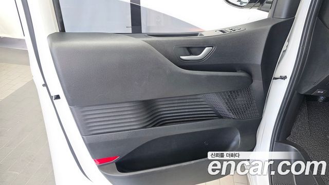 Hyundai Staria L3.5 Tourer 11-Seater Modern 2025 — фото 24