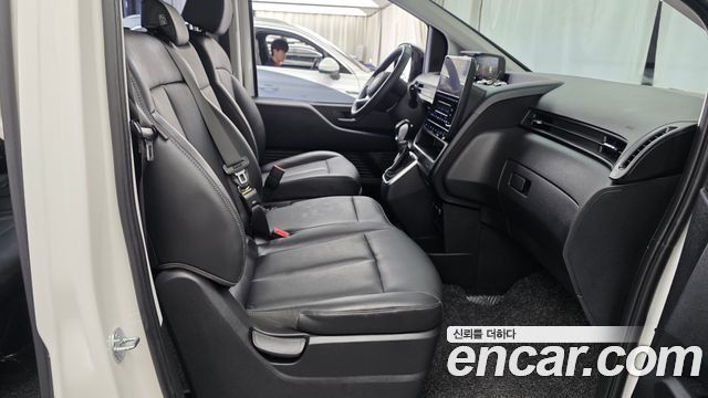 Hyundai Staria L3.5 Tourer 11-Seater Modern 2025 — фото 26