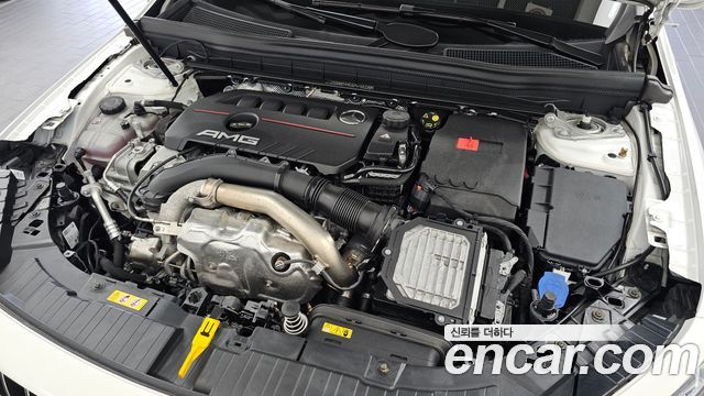 Mercedes-Benz GLB-Class (X247) AMG GLB35 4MATIC 2025 — фото 6