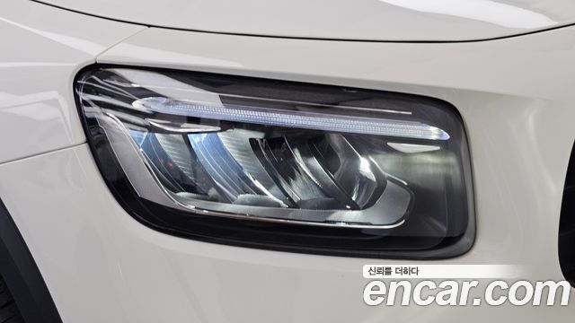 Mercedes-Benz GLB-Class (X247) AMG GLB35 4MATIC 2025 — фото 22