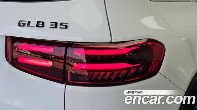 Mercedes-Benz GLB-Class (X247) AMG GLB35 4MATIC 2025 — фото 23