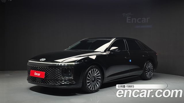 Hyundai Grandeur (GN7) 2,5 Gasoline 2WD Calligraphy 2025 — фото 1