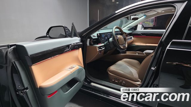 Hyundai Grandeur (GN7) 2,5 Gasoline 2WD Calligraphy 2025 — фото 10