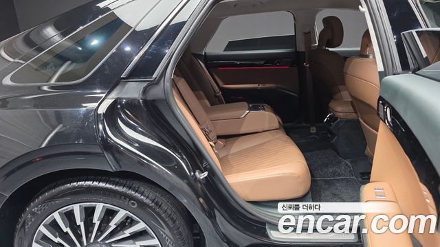 Hyundai Grandeur (GN7) 2,5 Gasoline 2WD Calligraphy 2025 — фото 12