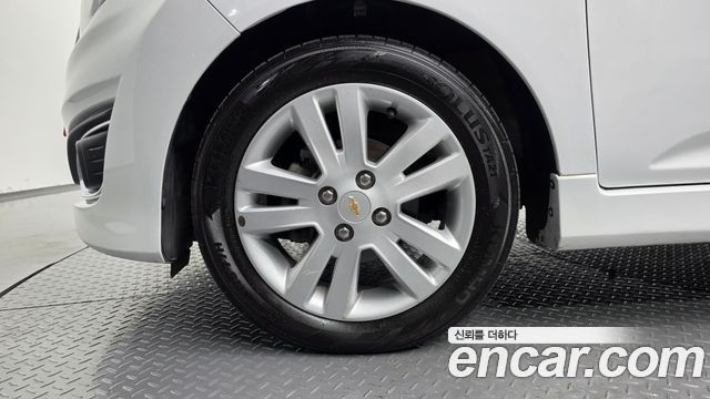 Chevrolet Spark Spark S LT 2014 — фото 5
