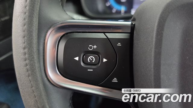 Volvo C40 Recharge Twin Ultimate 2023 — фото 18