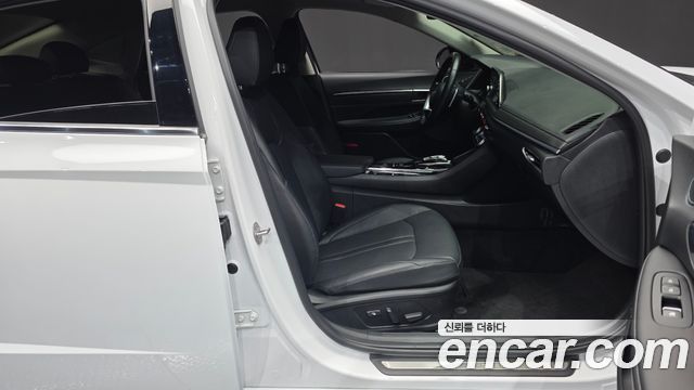 Hyundai Sonata (DN8) 1.6 Turbo Premium Plus 2023 — фото 11