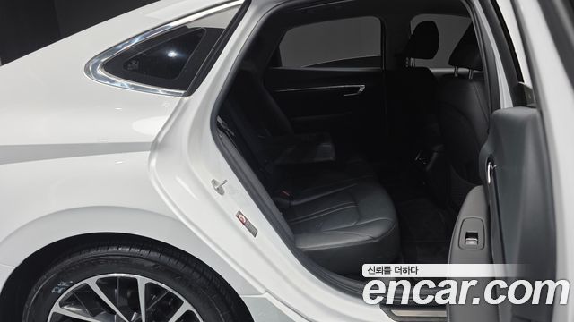 Hyundai Sonata (DN8) 1.6 Turbo Premium Plus 2023 — фото 12