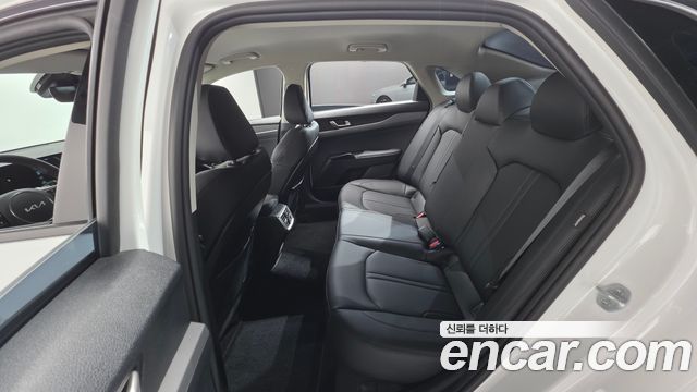 Kia K5 (III) 2.0 Prestige 2024 — фото 17