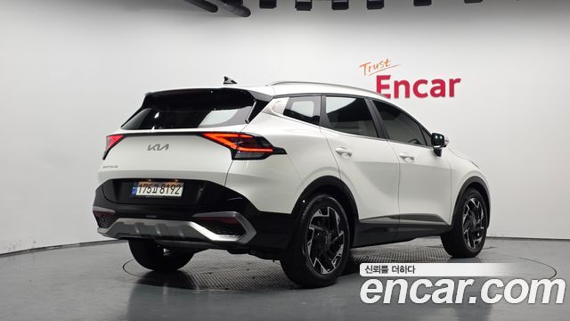 Kia Sportage (V) Gasoline 1.6 Turbo 2WD Signature 2022 — фото 2