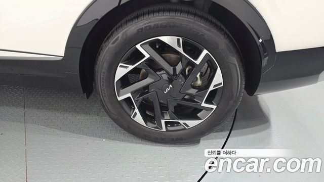 Kia Sportage (V) Gasoline 1.6 Turbo 2WD Signature 2022 — фото 21