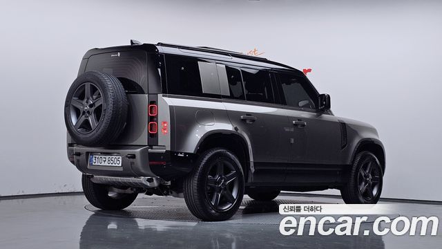 Land Rover Defender (L663) 110 P300 X-Dynamic SE 2025 — фото 2