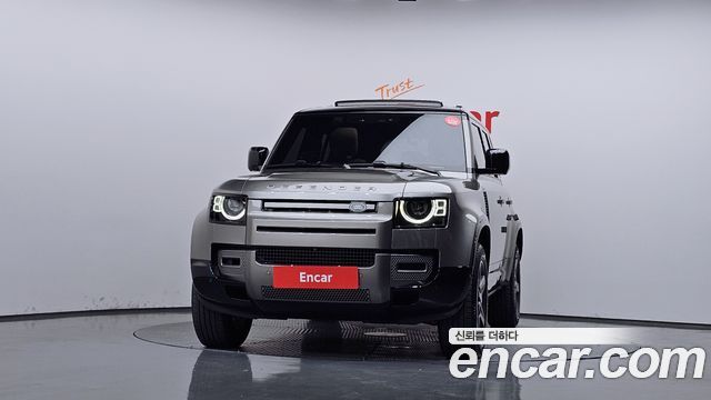 Land Rover Defender (L663) 110 P300 X-Dynamic SE 2025 — фото 3