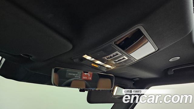 Land Rover Defender (L663) 110 P300 X-Dynamic SE 2025 — фото 17