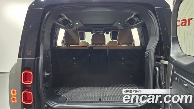 Land Rover Defender (L663) 110 P300 X-Dynamic SE 2025 — фото 20