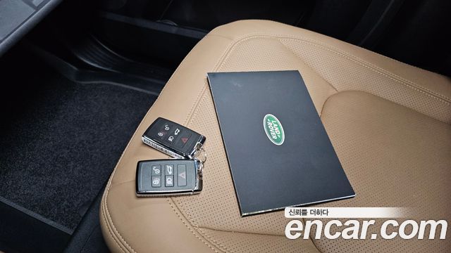 Land Rover Defender (L663) 110 P300 X-Dynamic SE 2025 — фото 31