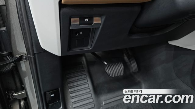 Land Rover Defender (L663) 110 P300 X-Dynamic SE 2025 — фото 33