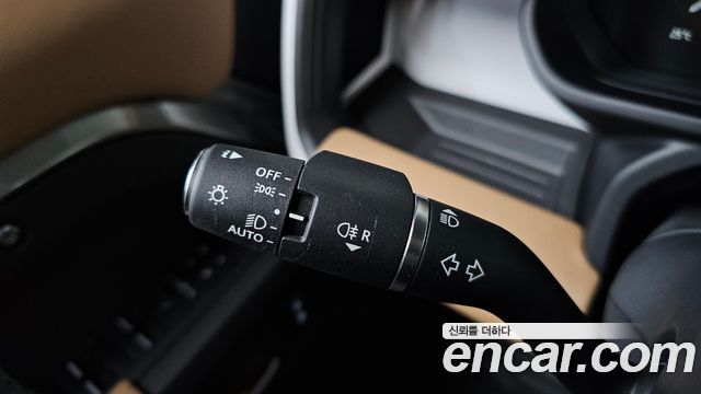 Land Rover Defender (L663) 110 P300 X-Dynamic SE 2025 — фото 36