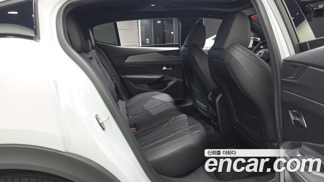 Peugeot 408 1.2 Pure Tech GT 2025 — фото 12