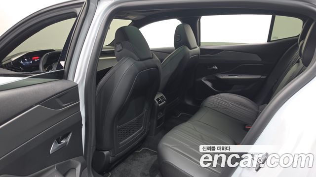 Peugeot 408 1.2 Pure Tech GT 2025 — фото 26