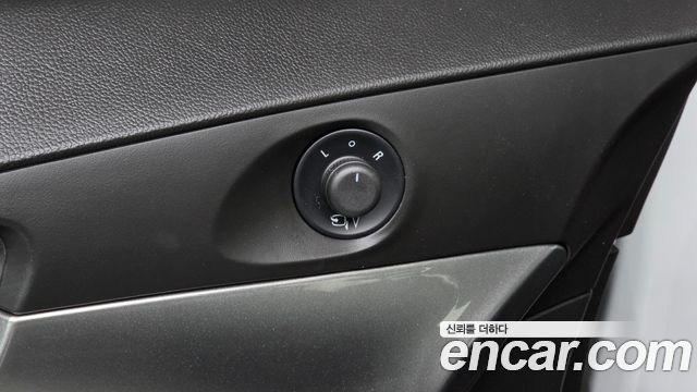 Chevrolet Orlando 2.0 Diesel LTZ Safety 2015 — фото 17