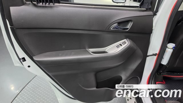 Chevrolet Orlando 2.0 Diesel LTZ Safety 2015 — фото 25