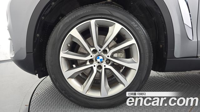 BMW X6 (F16) xDrive 30d 2015 — фото 5