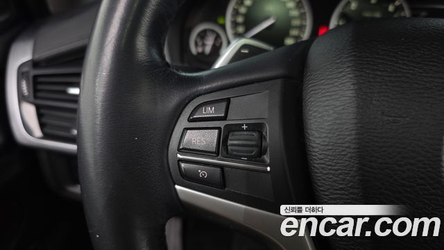 BMW X6 (F16) xDrive 30d 2015 — фото 17