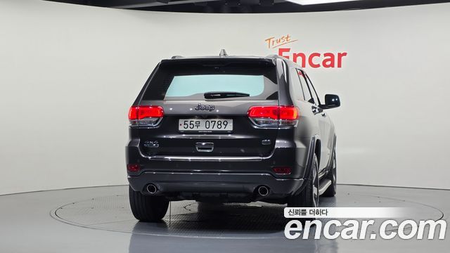Jeep Grand Cherokee 3.0 Diesel Overland WK2 2016 — фото 4