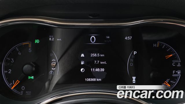 Jeep Grand Cherokee 3.0 Diesel Overland WK2 2016 — фото 8