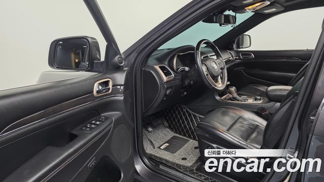 Jeep Grand Cherokee 3.0 Diesel Overland WK2 2016 — фото 10