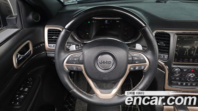 Jeep Grand Cherokee 3.0 Diesel Overland WK2 2016 — фото 14