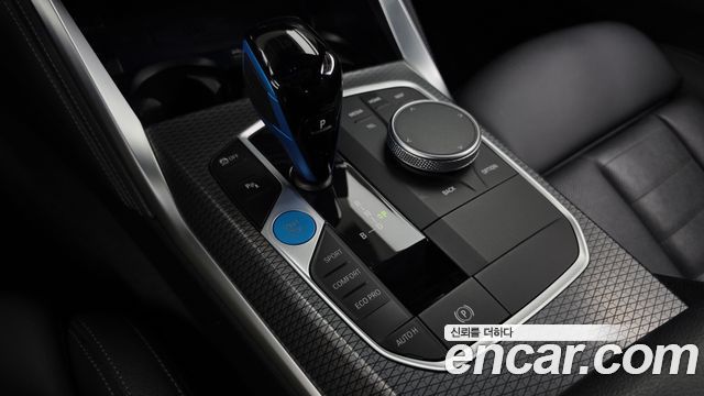 BMW i4 eDrive40 M Sports Pro 2023 — фото 9