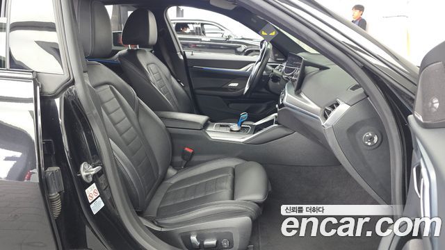 BMW i4 eDrive40 M Sports Pro 2023 — фото 11