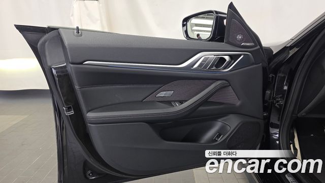 BMW i4 eDrive40 M Sports Pro 2023 — фото 24