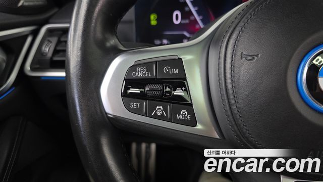 BMW i4 eDrive40 M Sports Pro 2023 — фото 32