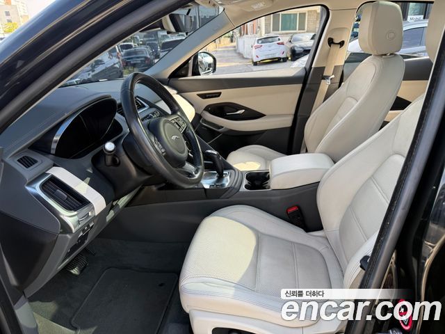 Jaguar E-PACE D180 SE