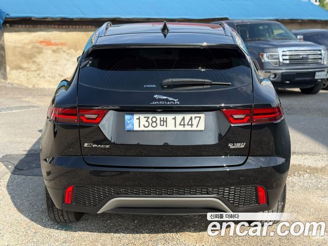 Jaguar E-PACE D180 SE 2019 — фото 3