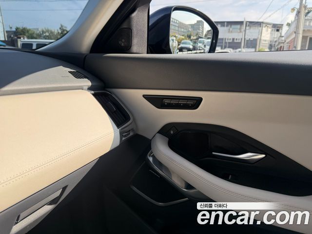 Jaguar E-PACE D180 SE 2019 — фото 20
