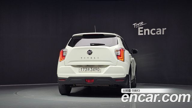 KG Mobility (SsangYong) Very New Tivoli Gasoline 1.5 4WD V3 2022 — фото 4