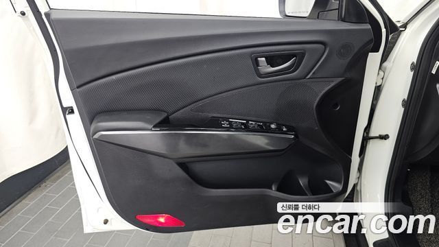 KG Mobility (SsangYong) Very New Tivoli Gasoline 1.5 4WD V3 2022 — фото 24