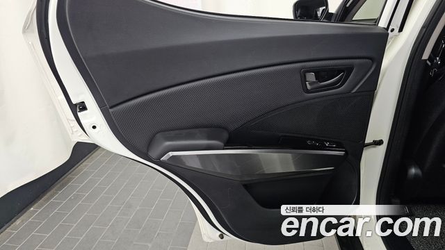 KG Mobility (SsangYong) Very New Tivoli Gasoline 1.5 4WD V3 2022 — фото 25