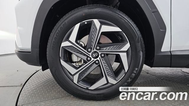Hyundai Tucson (NX4) Gasoline 1.6 Turbo 2WD Premium 2023 — фото 5