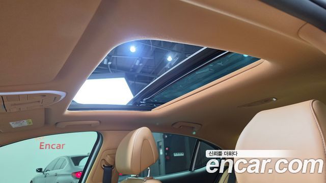 Genesis G70 Gasoline 2.0T 2WD 2023 — фото 18