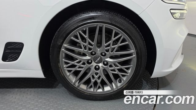 Genesis G70 Gasoline 2.0T 2WD 2023 — фото 21
