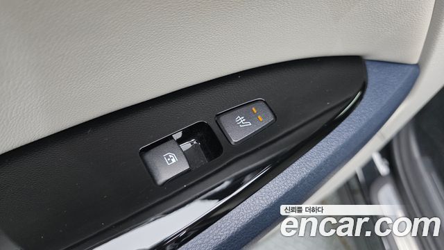 Kia Sportage (V) Gasoline 1.6 Turbo 2WD Signature 2024 — фото 17