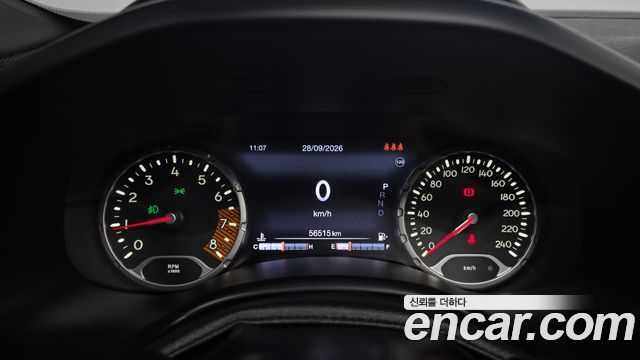 Jeep Renegade 2.4 Limited 2020 — фото 8