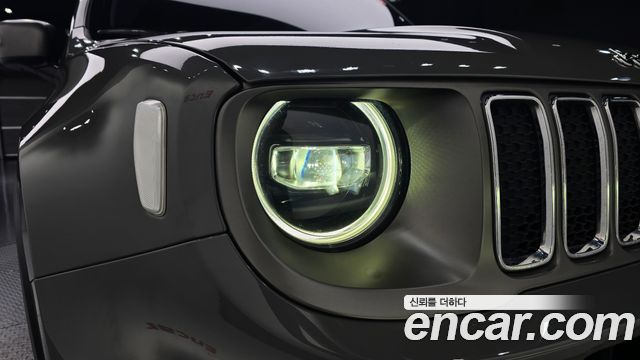 Jeep Renegade 2.4 Limited 2020 — фото 28